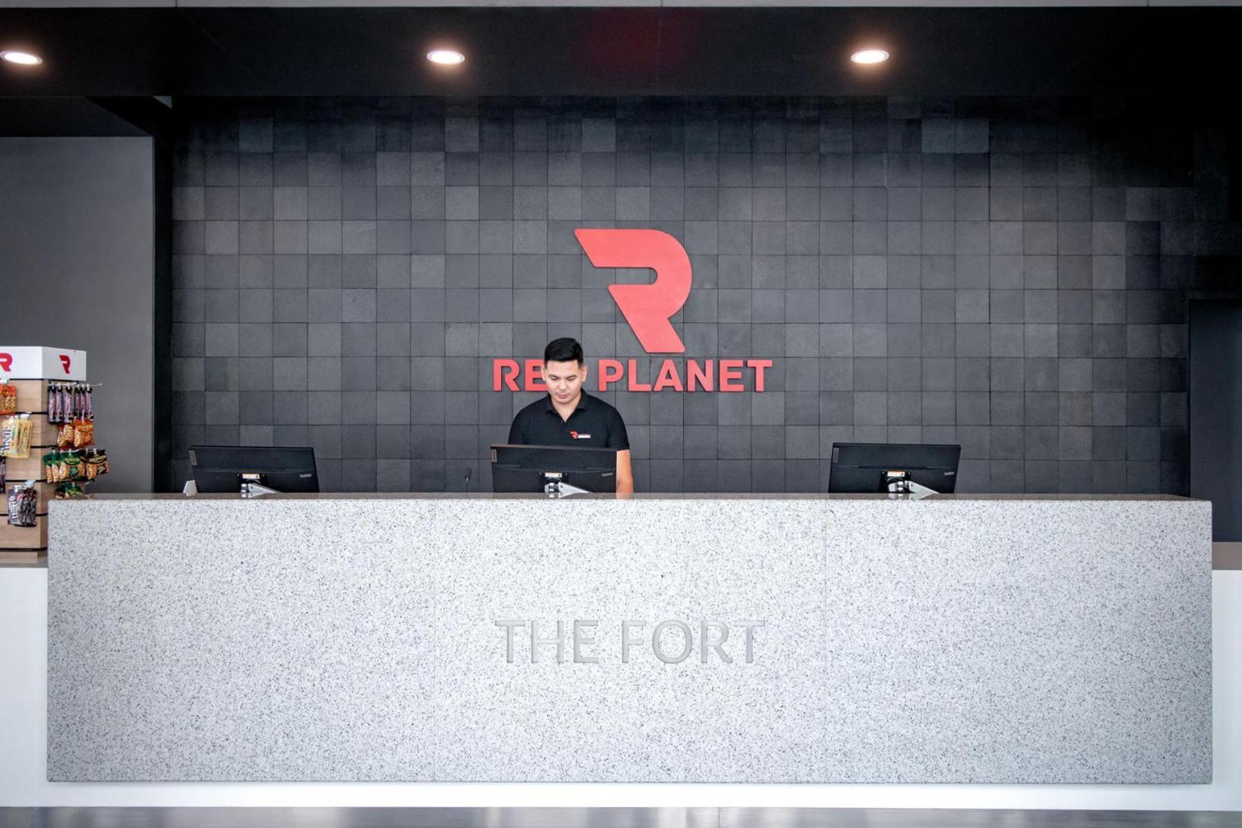 טאגיג Red Planet Bgc The Fort מראה חיצוני תמונה